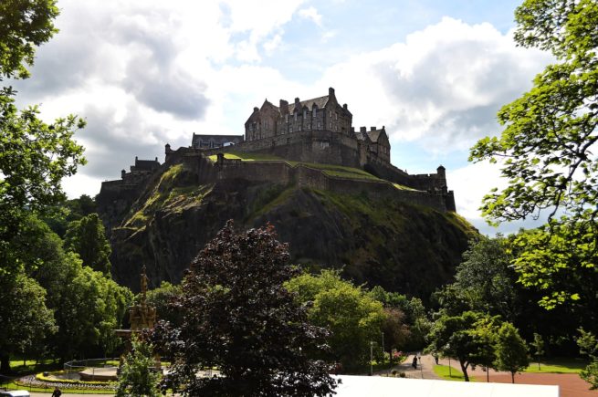 Explore Edinburgh Castle after your private flight!