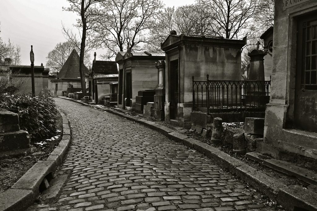 Pere Lachaise Haunted Cemetary